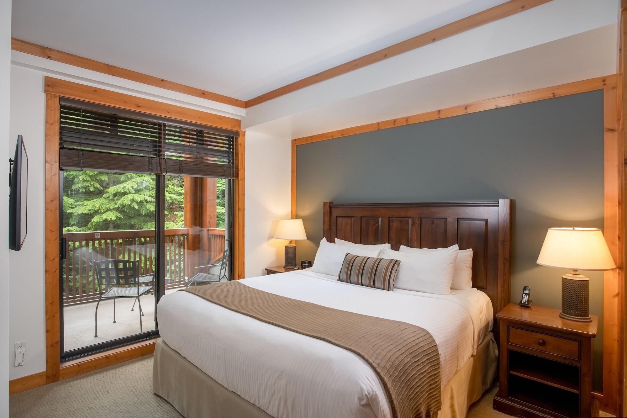 First Tracks Lodge Whistler Extérieur photo