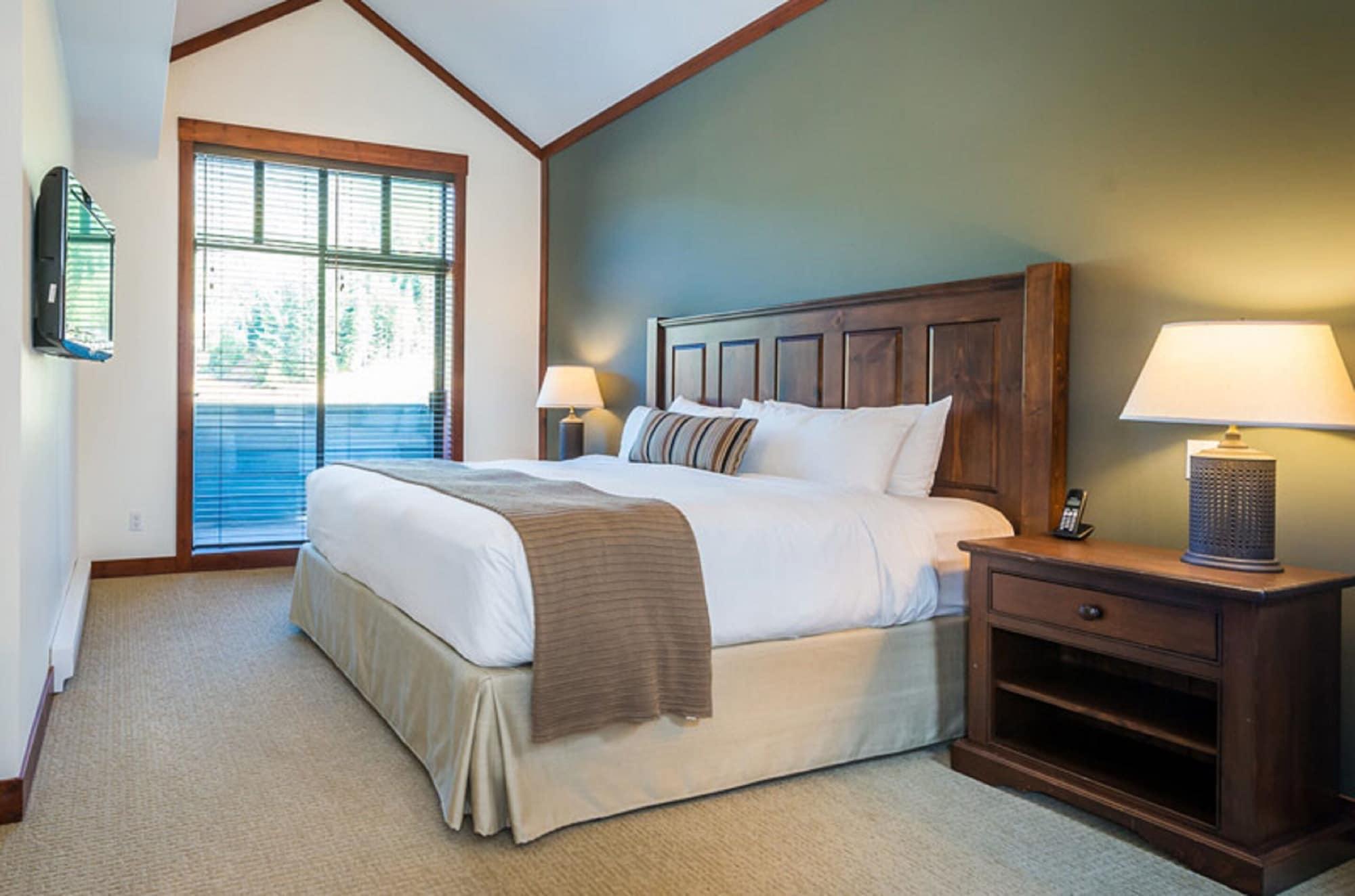 First Tracks Lodge Whistler Extérieur photo