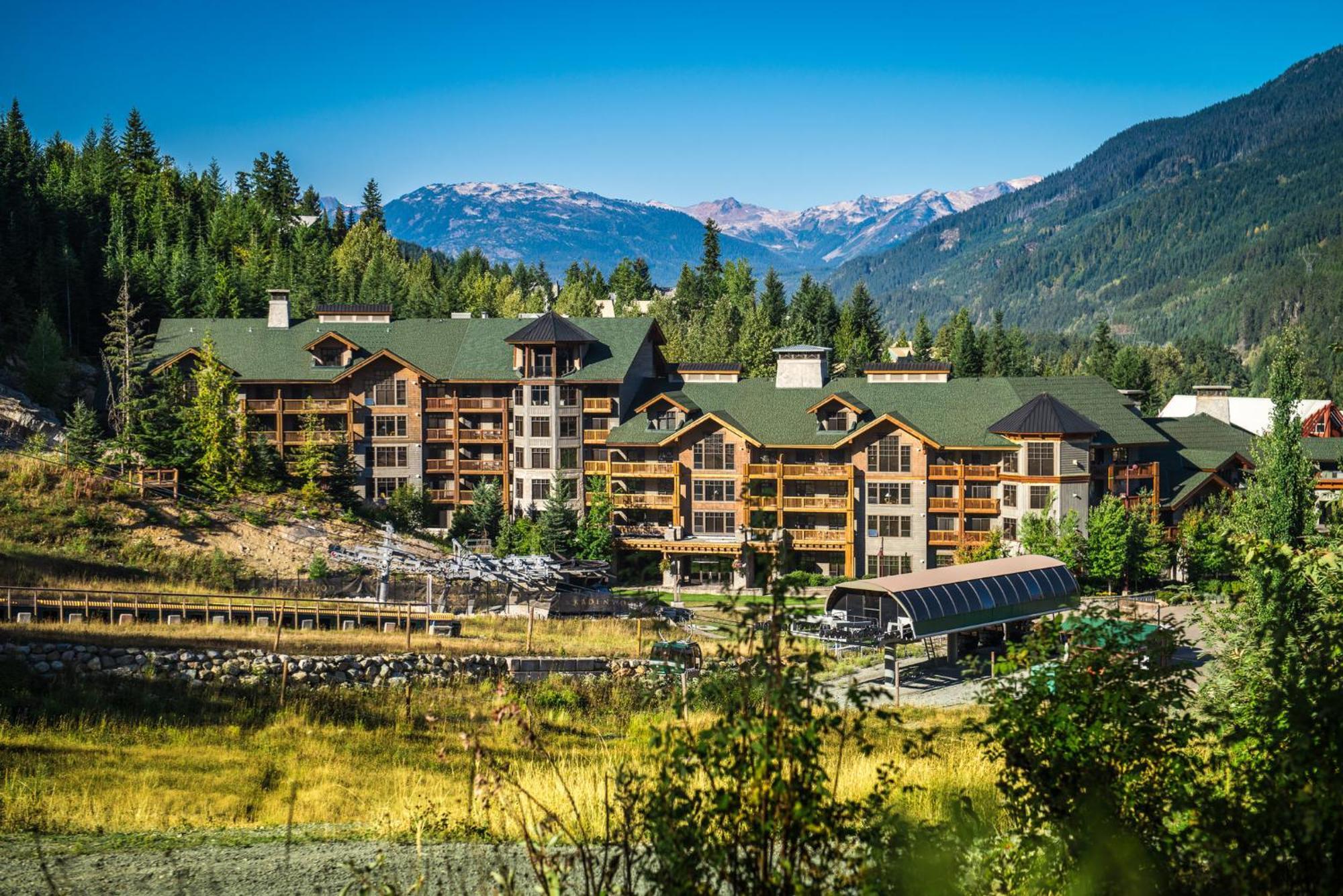 First Tracks Lodge Whistler Extérieur photo