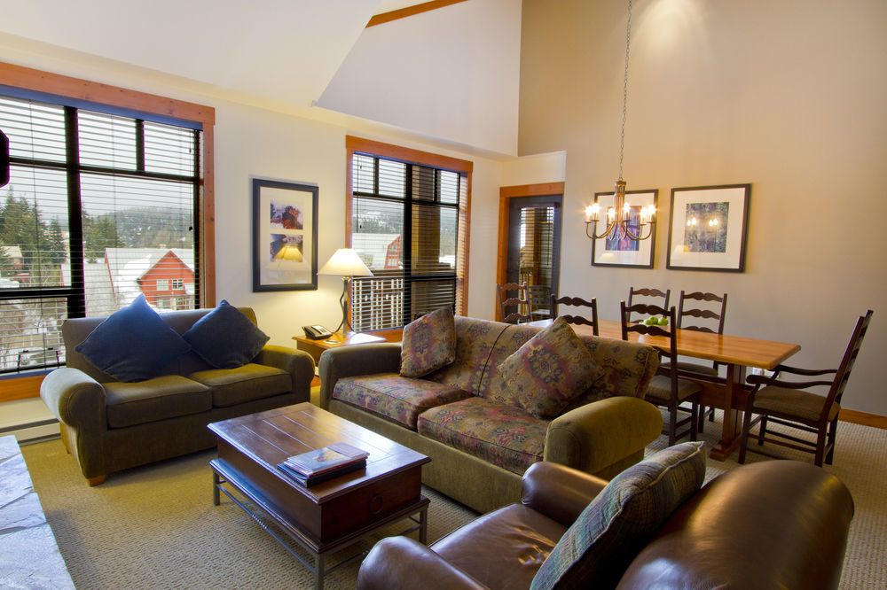 First Tracks Lodge Whistler Extérieur photo