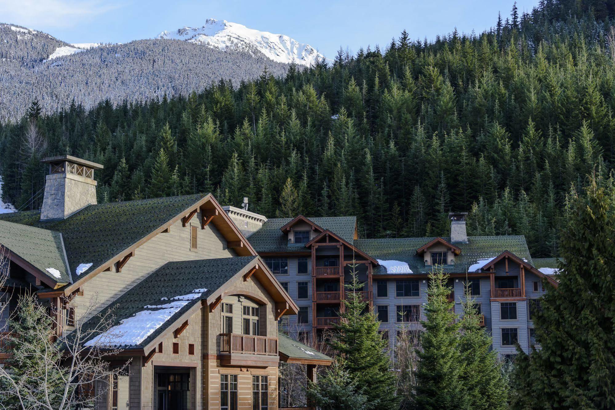First Tracks Lodge Whistler Extérieur photo