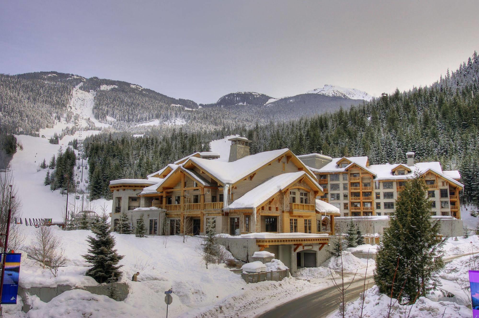 First Tracks Lodge Whistler Extérieur photo