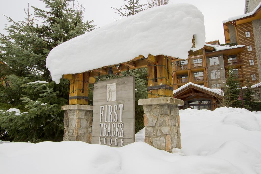 First Tracks Lodge Whistler Extérieur photo